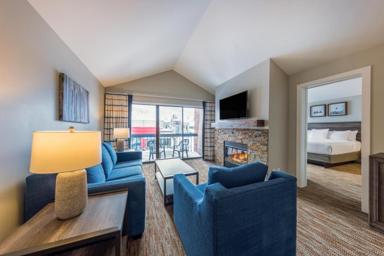Raintree's Park Plaza Park 3*