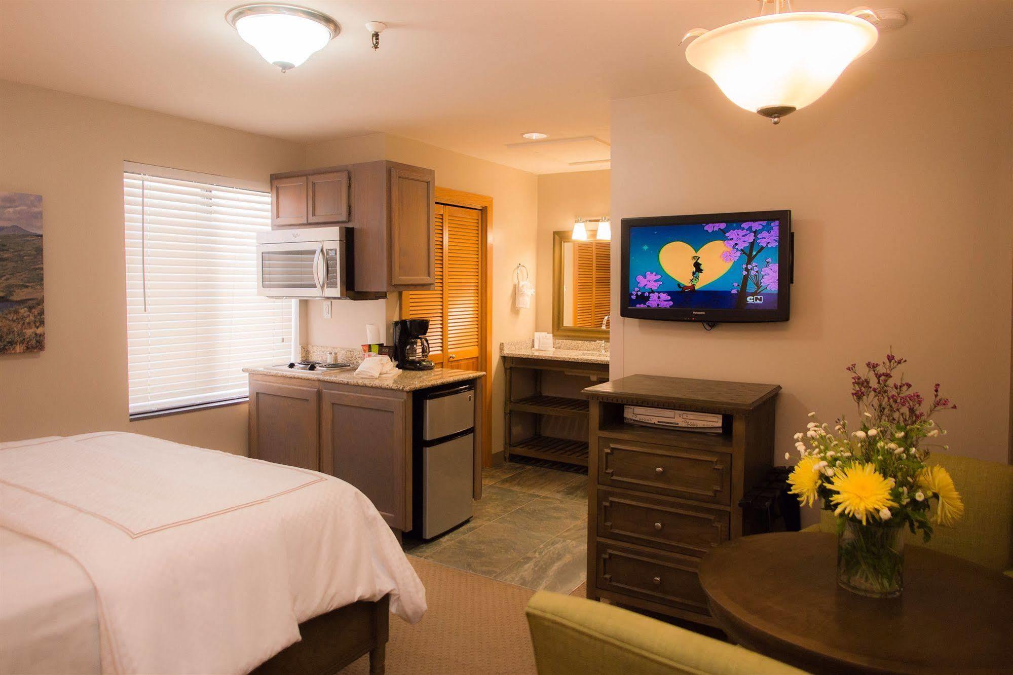 Resort Raintree's Park Plaza Park 3*