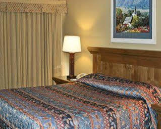 Raintree's Park Plaza Park Resort